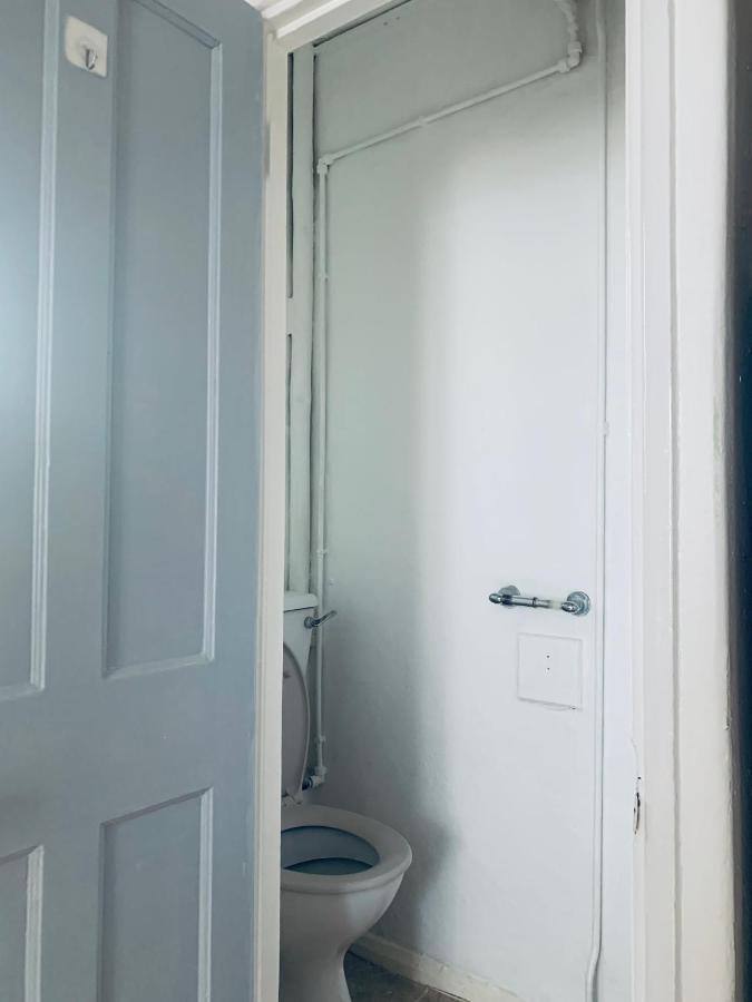 Stunning 3 Bedroom Flat In Stockwell Лондон Экстерьер фото
